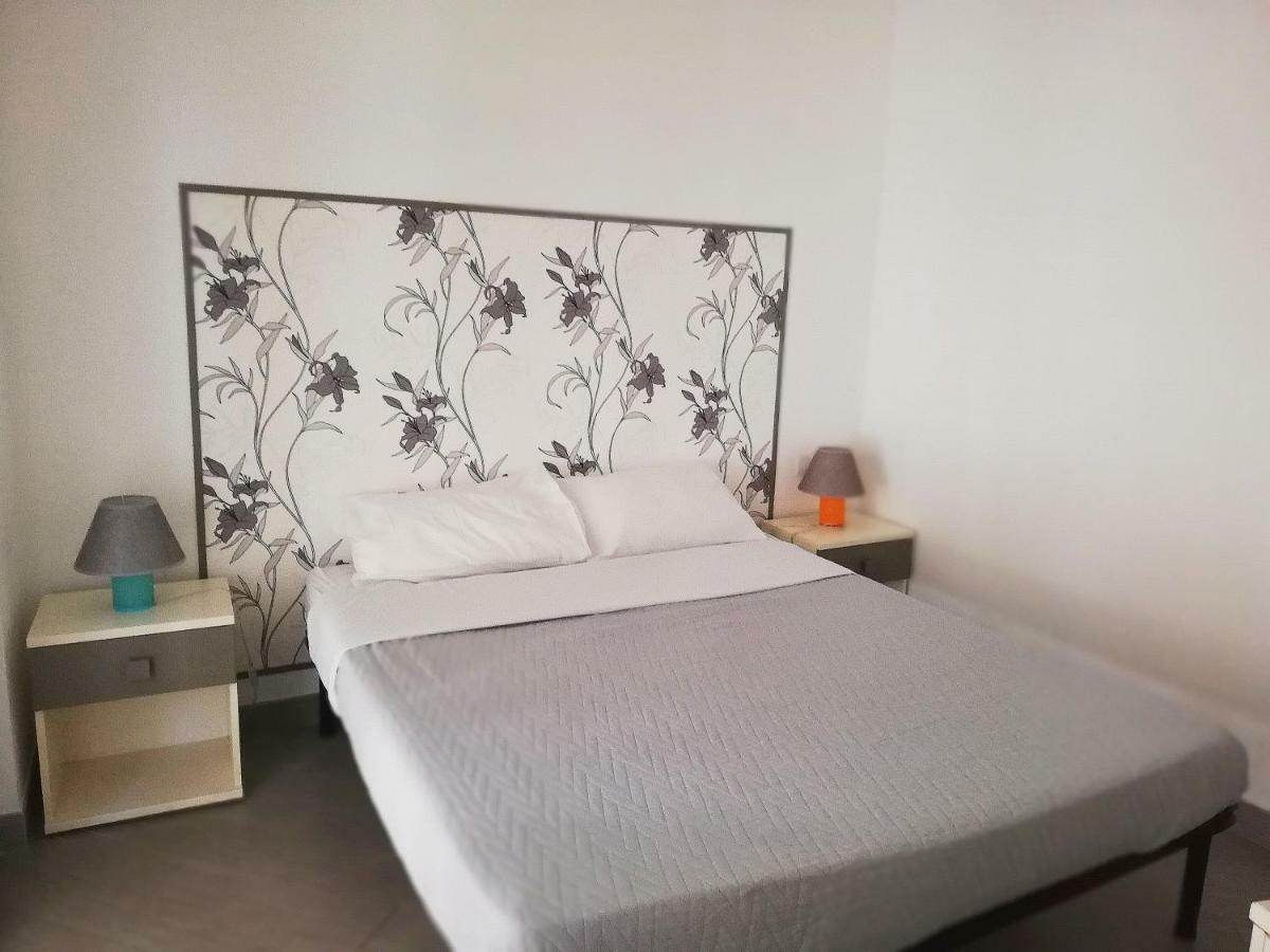 Divas Appartamento Napels Buitenkant foto
